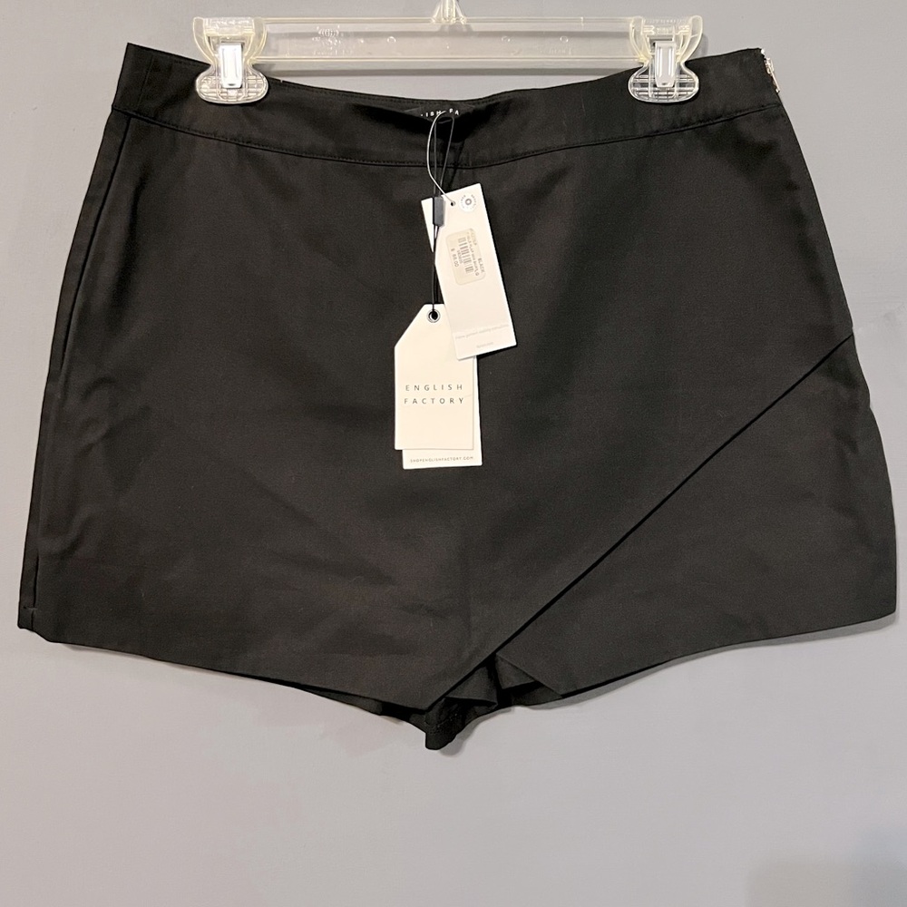 NWT English Factory Lily Rain Envelope Black Shorts Skirt Skort Zipper Large